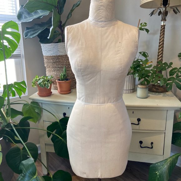 Meet your Posher, Laramie - Picture 2 of 2